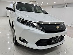 Toyota Harrier Premium 2.0A 2016 White Sunroof Rear Entertainment